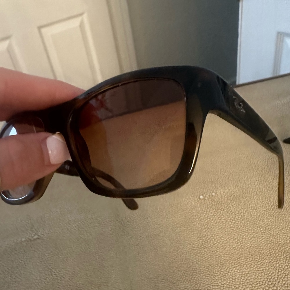 Ray Bans - Picture 5 of 5